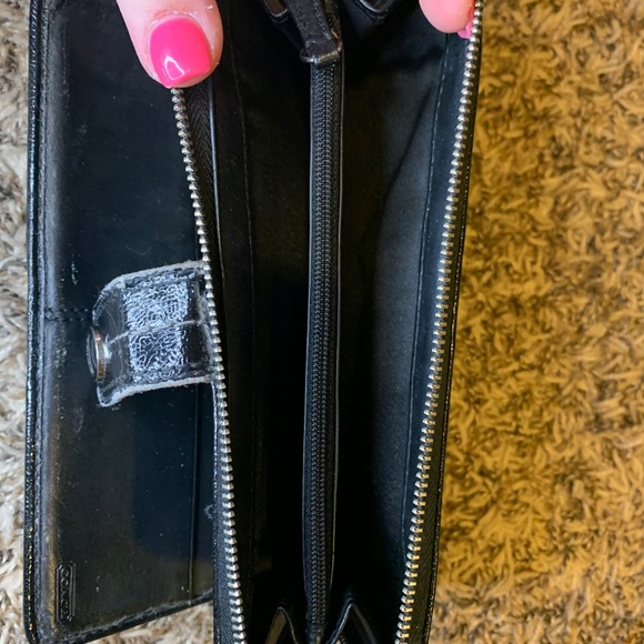 coach wallet - Picture 3 of 3